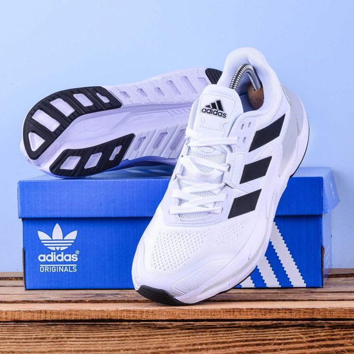 2270) Акція Кросівки Adidas Adistar 2.0 білі з чорними полос (44