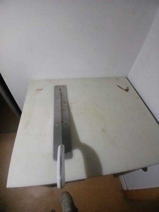 venda de  armário em inox com 4 cubas e de mesa de cortar bacalhau