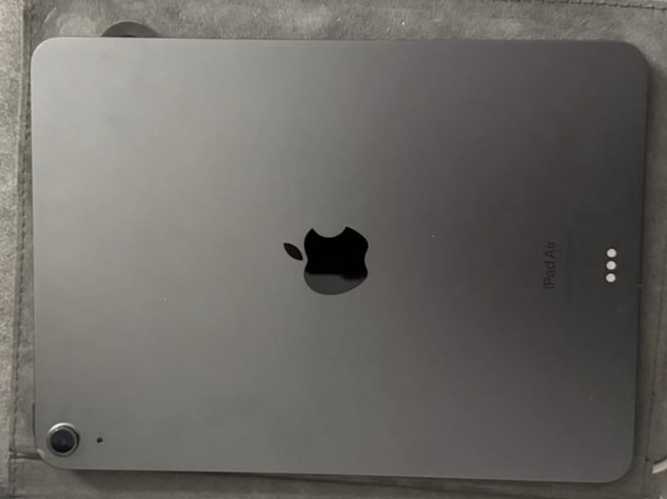 Vendo Ipad 5gen com 64 gb e apenas WIfI