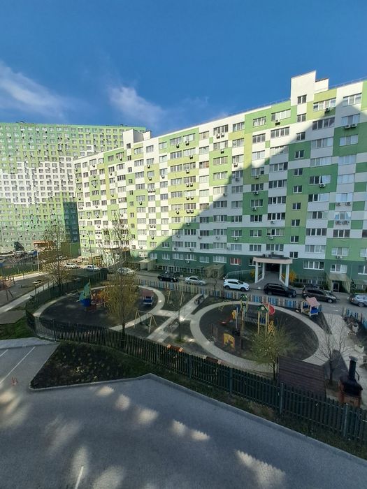 2-кімнатна квартира 45м2, ЖК Гаваї.  Терміново.