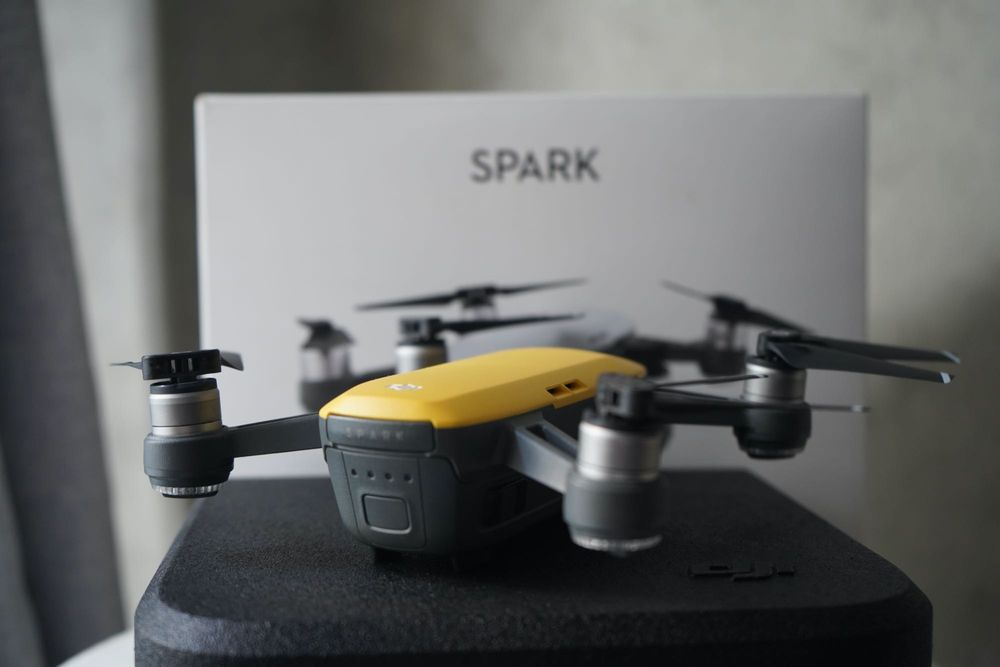 Квадрокоптер DJI Spark