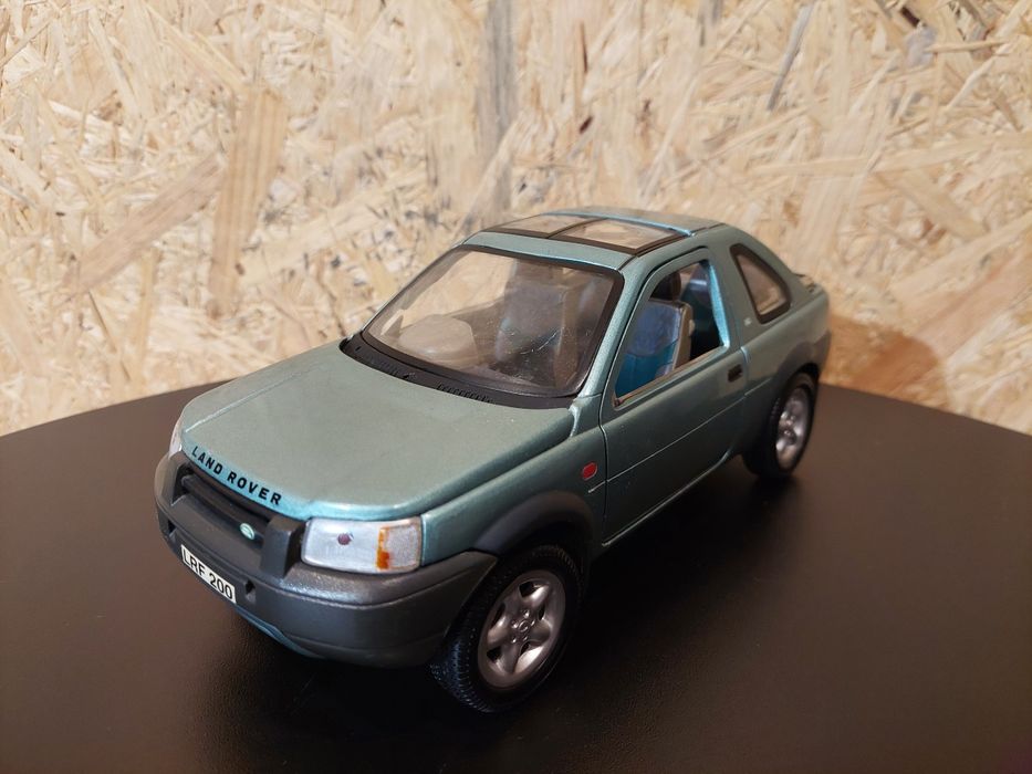 Model 1:18 Land Rover Freelander ERTL