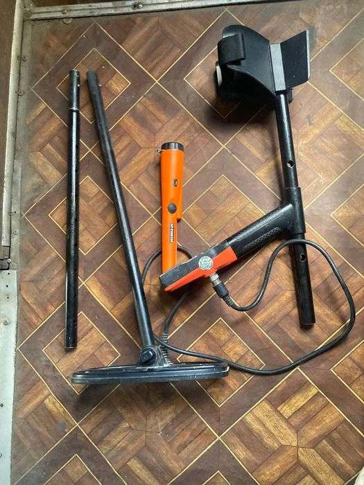 Продам металошукач Quest