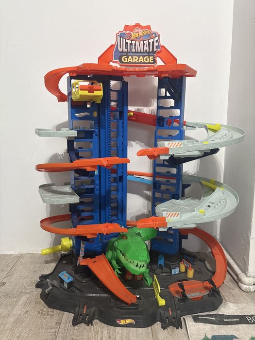 HotWheels duzy tor
