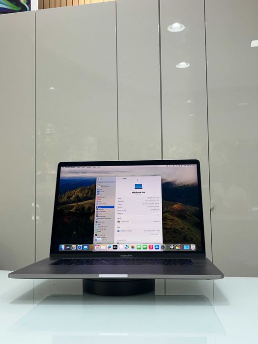 Macbook Pro 15" de 2019 intel i7 Core 6 32GB RAM 500GB SSD