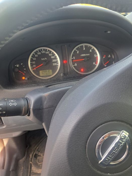 Vendo Nissan almera