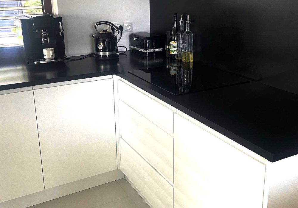 blaty kuchenne z materiałów Solid Surface, Corian, Krion,Staron