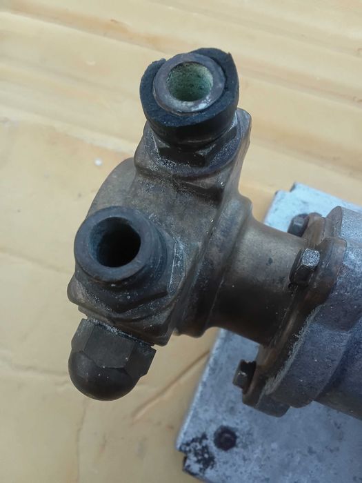 Silnik elektryczny z pompą 1360 obr/1 min