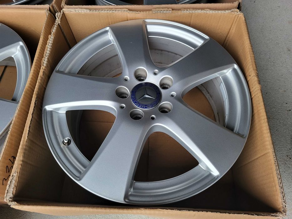 [487] Felgi aluminiowe Oryginał MERCEDES 17 Cali 5x112 ET48,5 Czujniki
