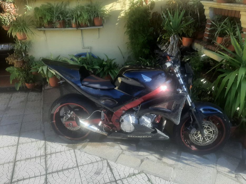 Vendo mota cbr honda