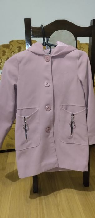 Для дівчаток,красунь.