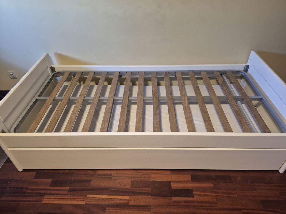 Cama de Solteiro/Casal Branca – Cama Auxiliar com Estrado