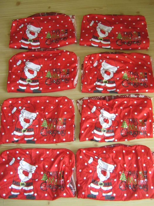 Pokrowiec na krzesło z Mikołajem choinkami 2 sztuki