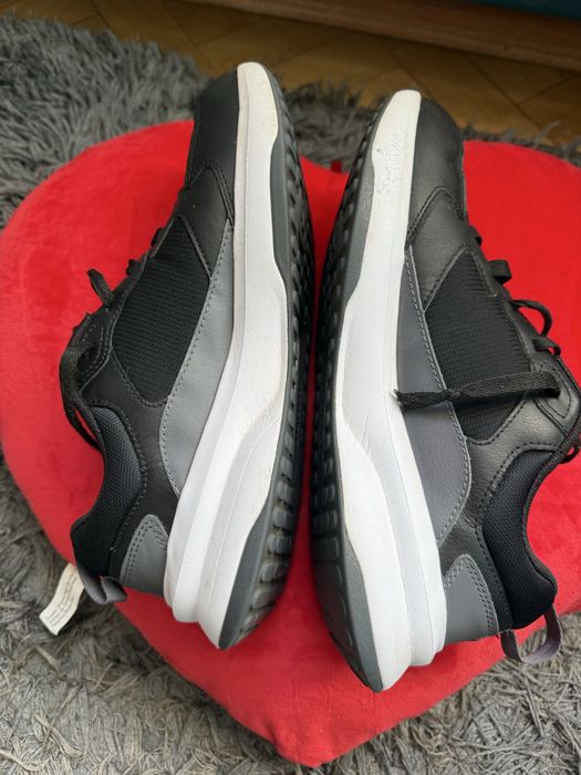 Buty sportowe Under Armour 44, stan bdb