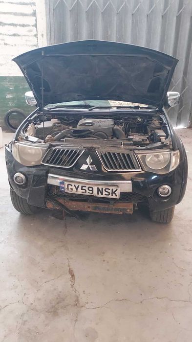 Mitsubishi  L 200 de 2009