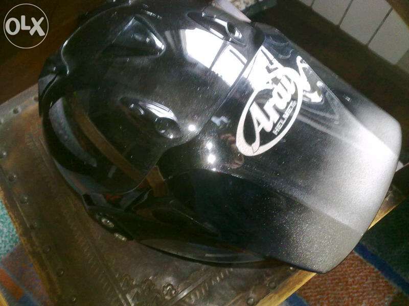 Capacete ARAI - pouco uso (Tamanho S)