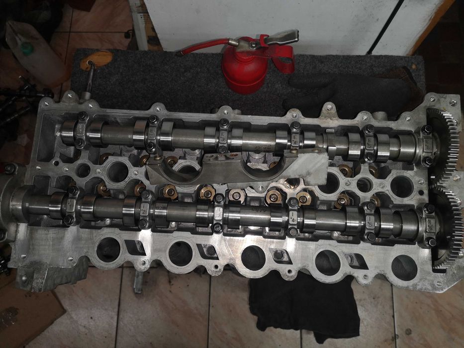 Głowica silnika volvo D3 D5  XC60 xc90 s80 2.4d 2.0d