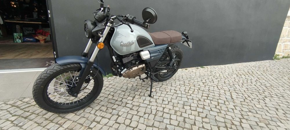 Moto FB Mondial Spartan 125cc