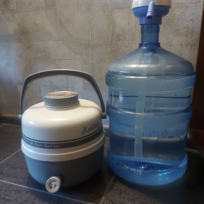 Мини холодильник для жидкости