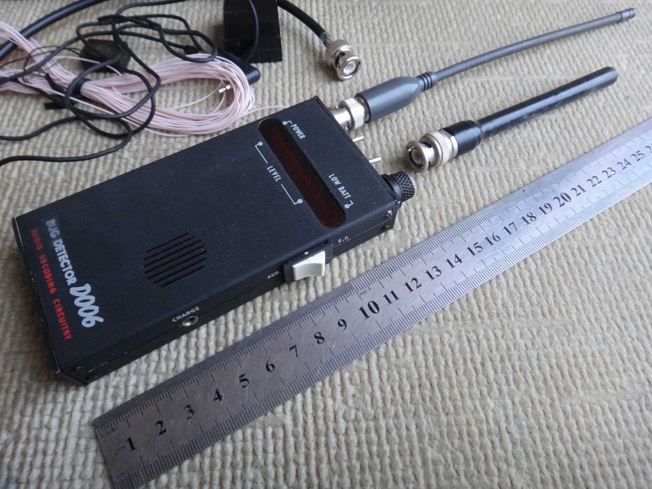 Индикатор поля Bug Detector D006, поисковый прибор