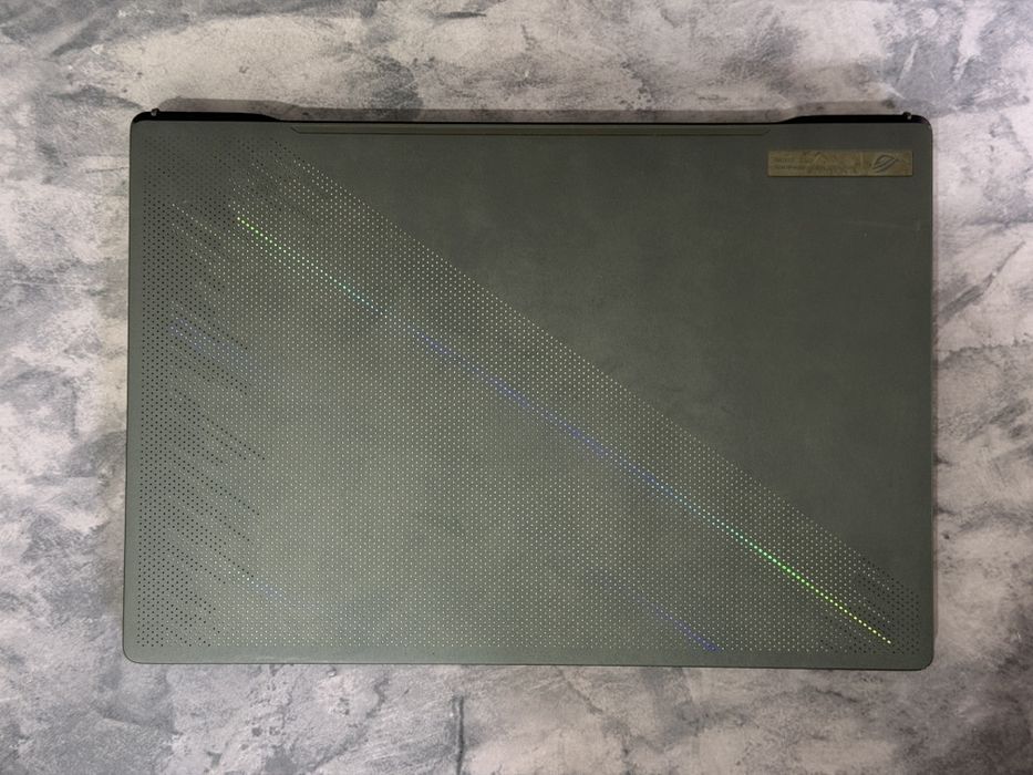 ASUS ROG Zephyrus M16 GU603ZW — i9 / RTX 3070 Ti / ddr5 16GB / 1TB SSD
