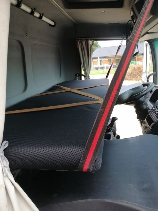 Mercedes Benc Atego 816 Euro 5 łózko ,winda ,webasto