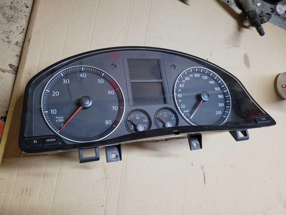 Licznik zegary vw golf V benzyna 268tys km Europa