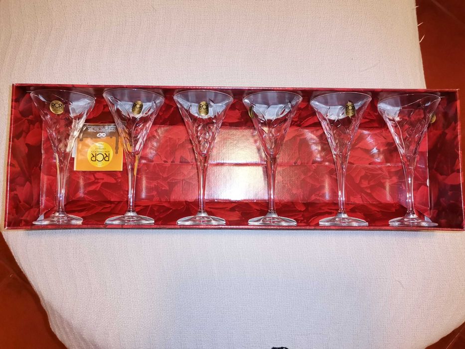 Copos de vinho da marca Laurus