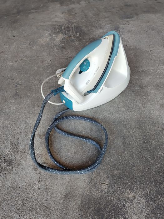 Ferro a Vapor Tefal Easy Pressing
