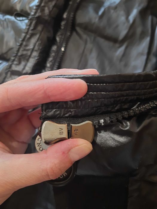 Moncler женская куртеа, пуховик