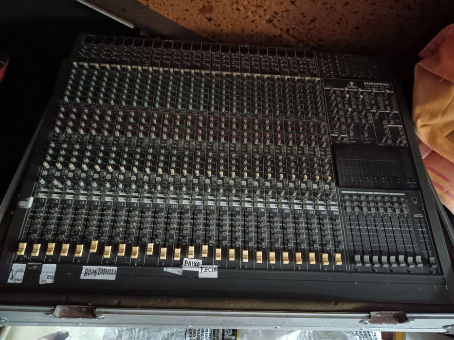 Vendo muito material musical