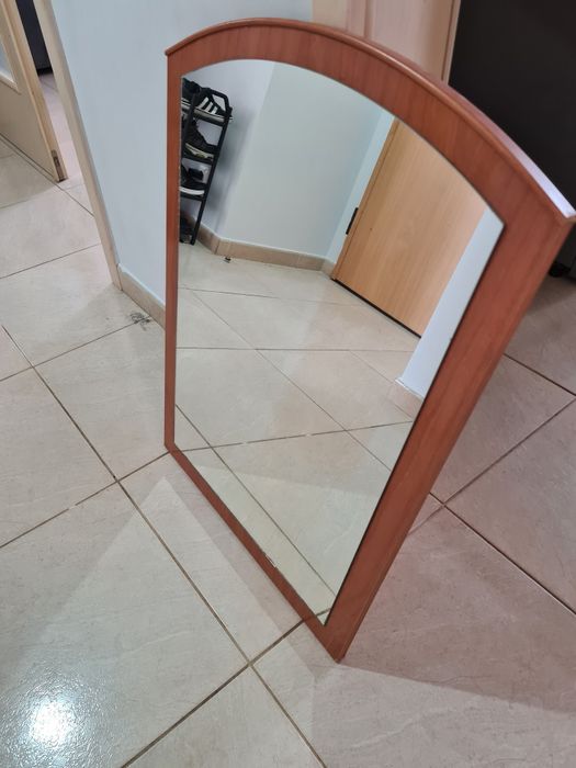 Espelho de quarto!64387379234945122