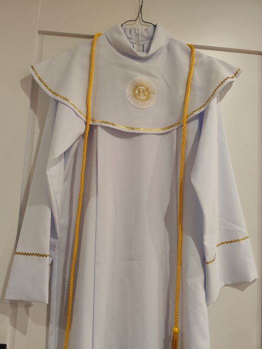 Alba na bardzo wysokiego chłopca.