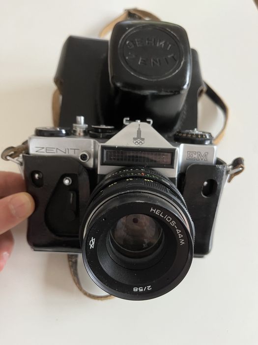 Aparat Zenit EM z futerałem