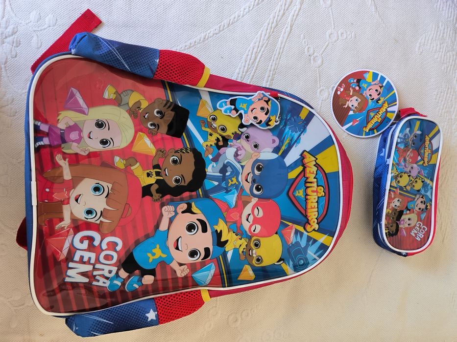 Mochila os aventureiros ( Lucas neto)