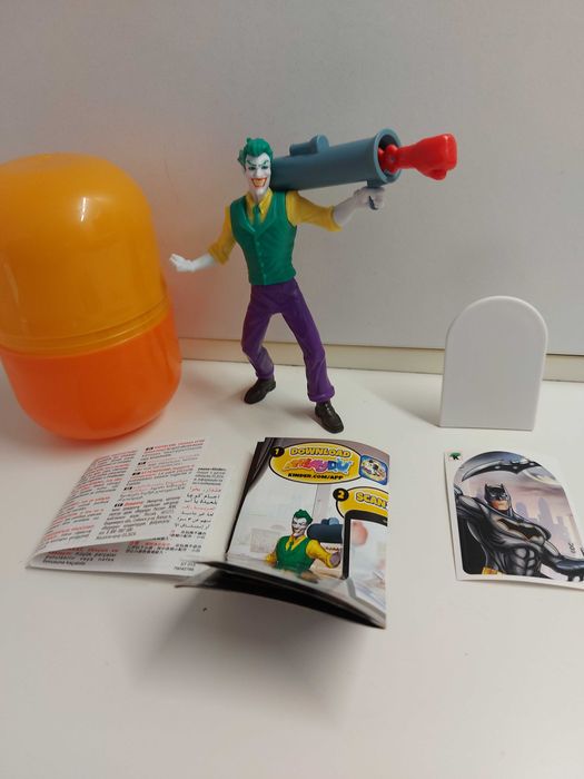 Boneco kinder joker
