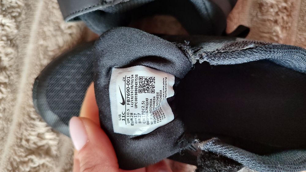 Кросівки 28рр.
Нові.
Довжина устілки 18см.