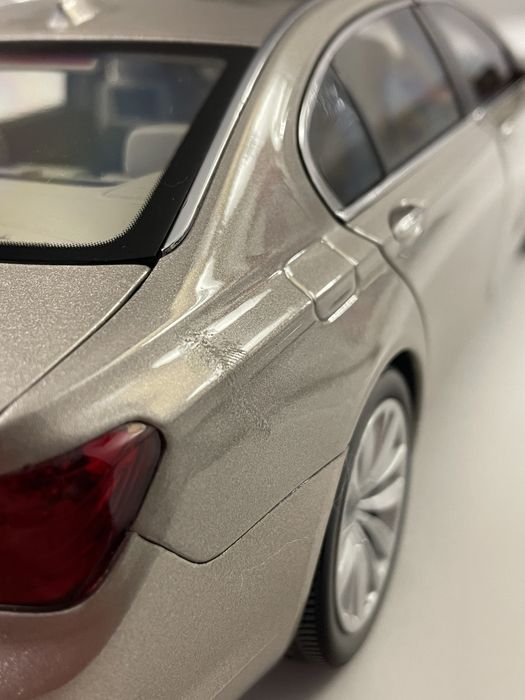 Model BMW 750Li F02 F01 7 series 1/18 Kyosho 1:18 seria 7