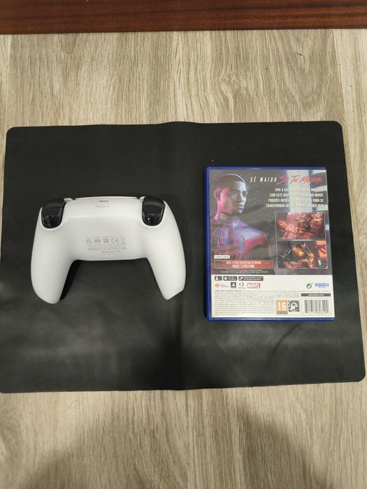 PlayStation 5 com Spiderman