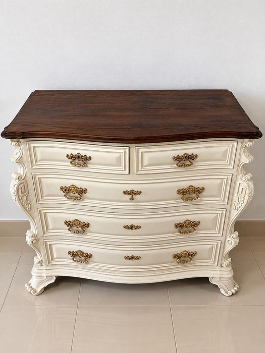 Comoda vintage restaurada