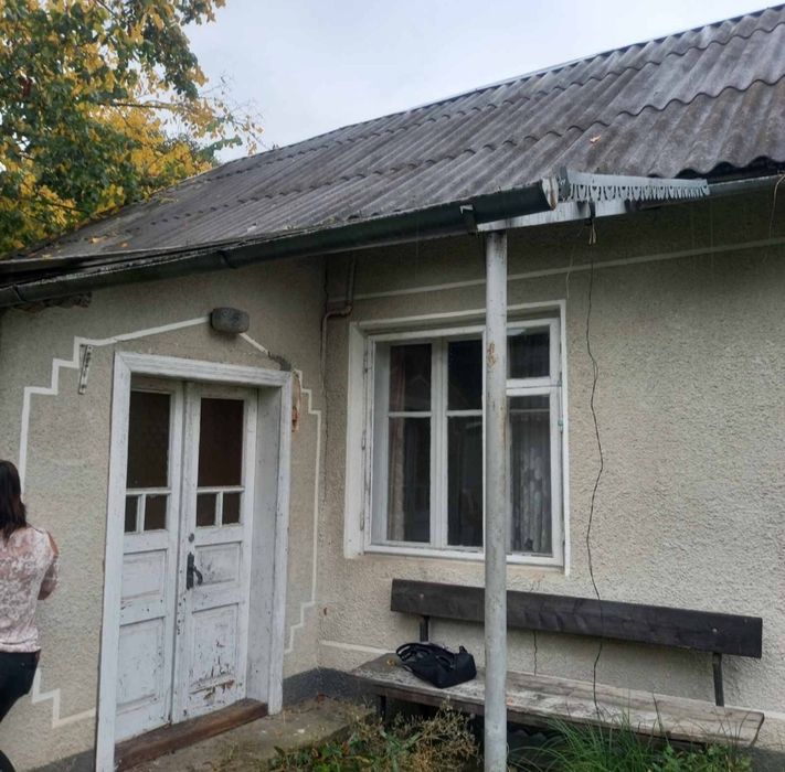 Продам будинок в Угорниках є ділянка 5 соток