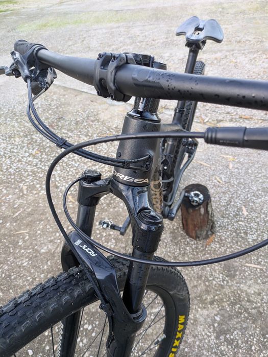 Bicicleta BTT Carbono