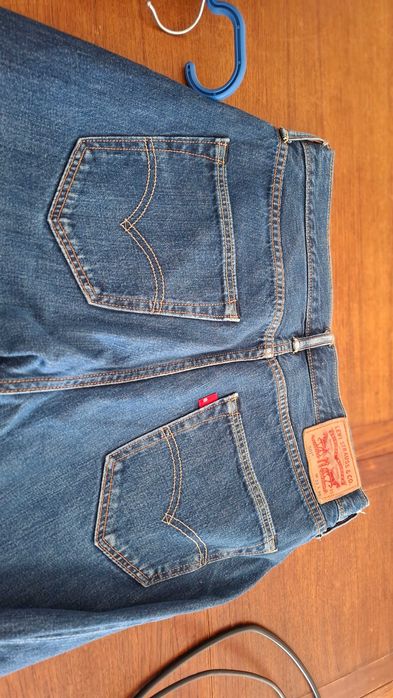 calças de ganga levis 501
