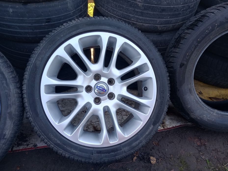 18 5x108 Alufelgi Ford Kuga Edge Mondeo Volvo C30 XC60 XC70 XC90 Felgi