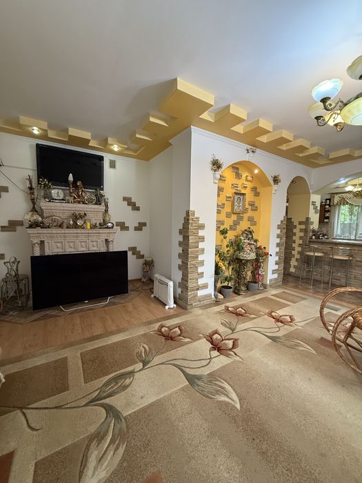 Оренда будинку Винники, 300м.2, вул.Білозіра, ділянка 12 сот.,1000$+КП