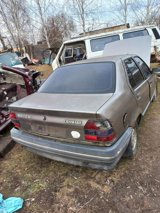 Запчастини Renault 19 CHAMADE 1.4 моно