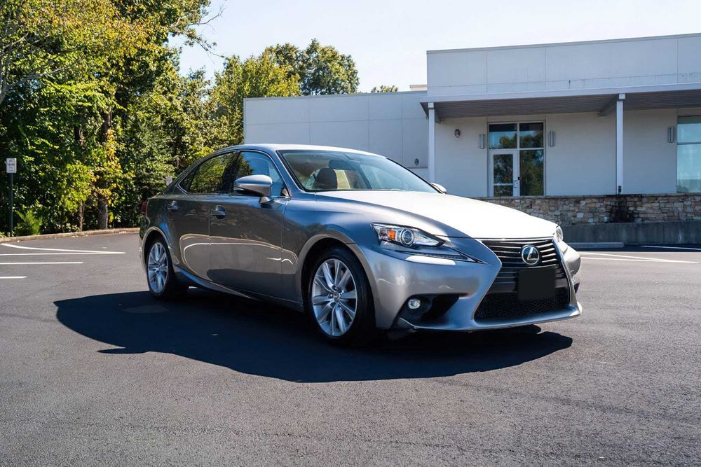 Lexus IS 300      2016