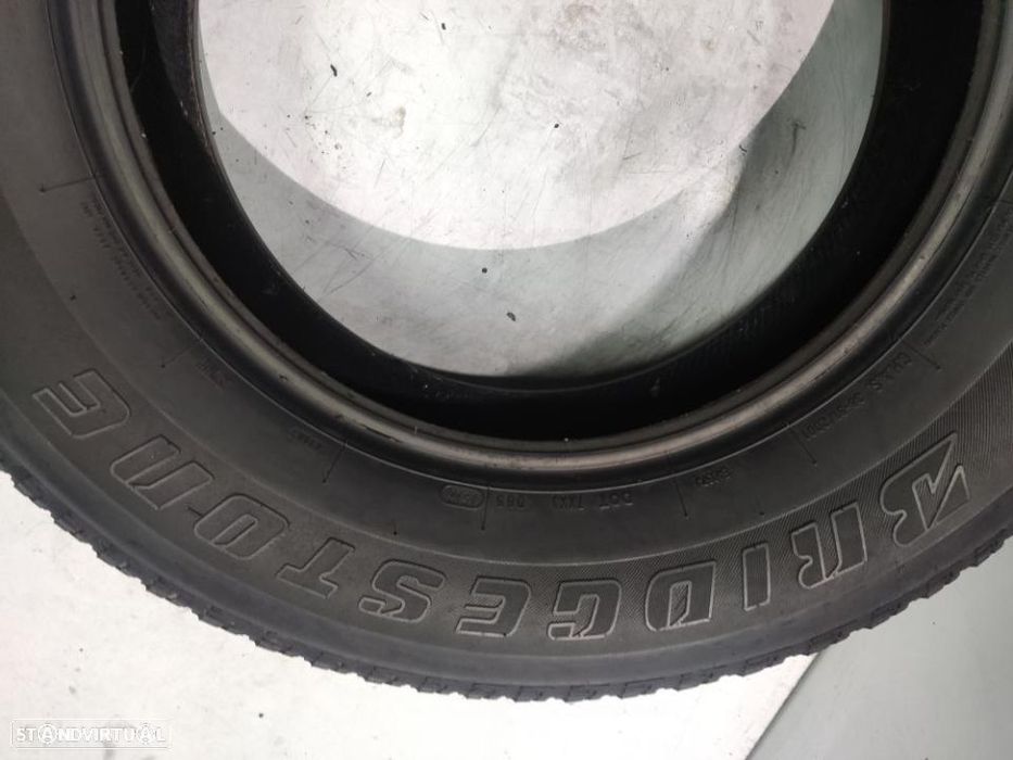 2 pneus semi novos 255-70r18 bridgestone - oferta dos portes