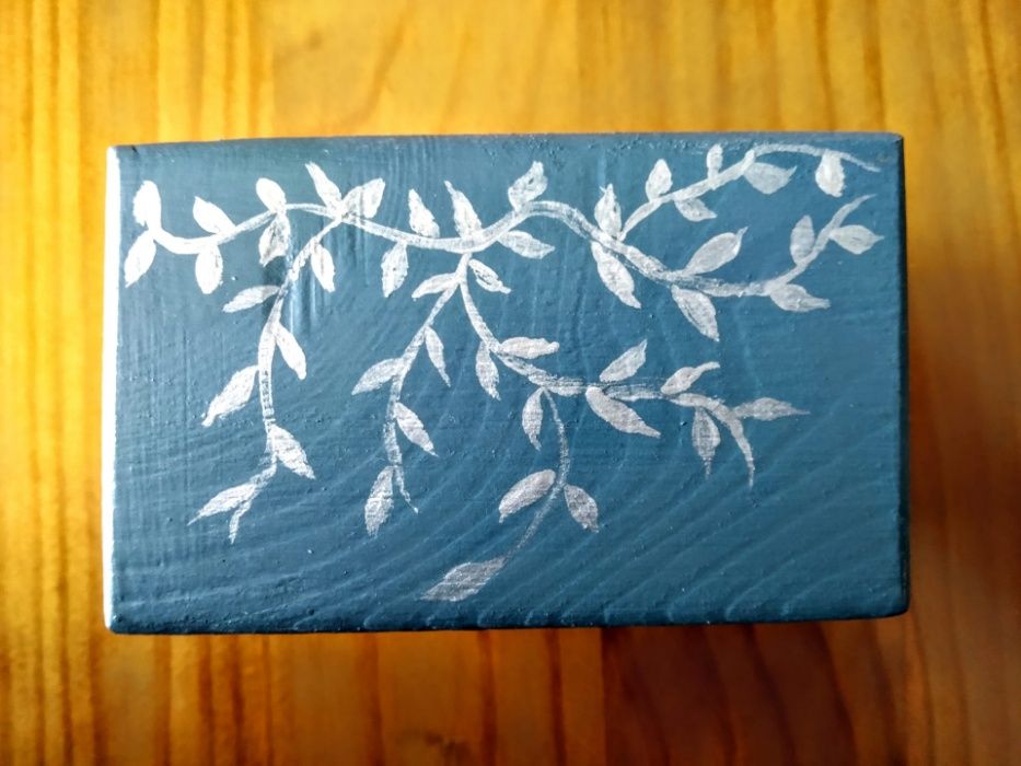 (NOVA, PORTES GRÁTIS) Caixa de Madeira Pintada à Mão - Azul e Prateado