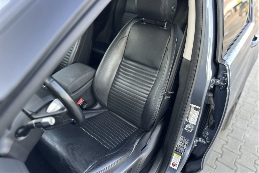 Продам Land Rover Discovery Sport 2019